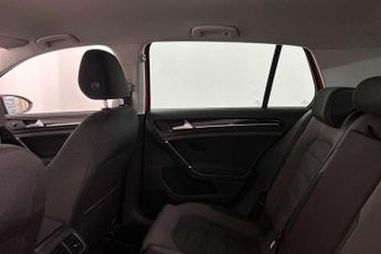 Volkswagen Golf 2.0 TDI GT 5dr DSG