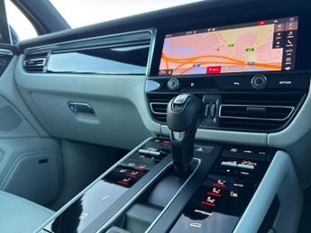 Porsche Macan S 5dr PDK