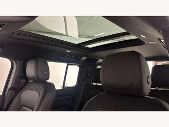 Land Rover Defender 2.0 P400e X-Dynamic SE 110 5dr Auto