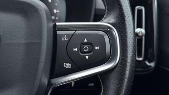 Volvo XC40 2.0 D3 R DESIGN 5dr Geartronic