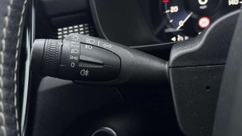 Volvo XC40 2.0 D3 R DESIGN 5dr Geartronic