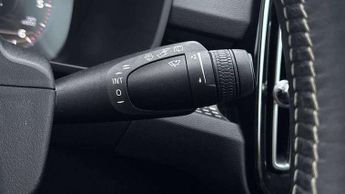 Volvo XC40 2.0 D3 R DESIGN 5dr Geartronic