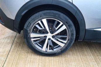 Peugeot 3008 1.6 Hybrid 225 Allure Premium+ 5dr e-EAT8