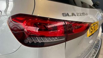Mercedes-Benz GLA GLA 220d 4Matic AMG Line Premium Plus 5dr Auto