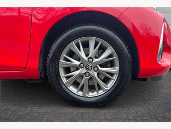 Toyota Yaris 1.5 Hybrid Icon 5dr CVT