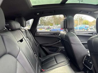 Porsche Macan 5dr PDK