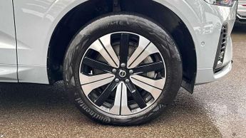 Volvo XC60 2.0 T6 [350] RC PHEV Plus Dark 5dr AWD Geartronic