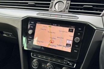 Volkswagen Passat Estate 2.0 TDI R-Line 5dr DSG [Panoramic Roof] [7 Speed]