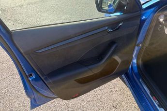 Skoda Octavia vRS 1.4 TSI iV vRS 5dr DSG