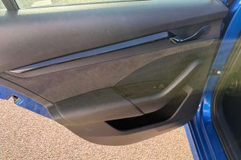 Skoda Octavia vRS 1.4 TSI iV vRS 5dr DSG