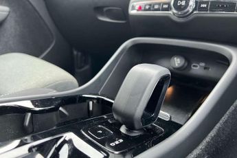 Volvo XC40 2.0 B4P Plus Dark 5dr AWD Auto