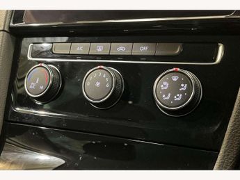 Volkswagen Golf Estate 2.0 TDI GT 5dr DSG