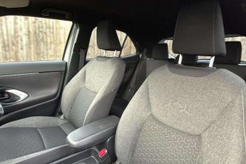 Toyota Yaris Cross 1.5 Hybrid Design 5dr CVT