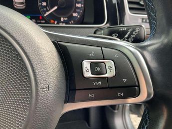 Volkswagen Golf GTE 1.4 TSI GTE Advance 5dr DSG