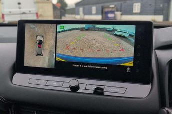 Nissan Qashqai 1.3 DiG-T MH 158 N-Connecta 5dr Xtronic