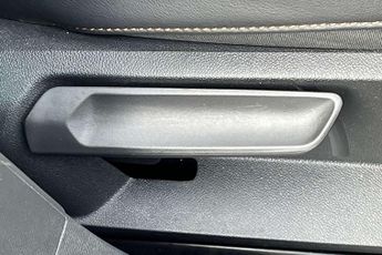 Cupra Leon 1.5 eTSI V1 Design Edition 5dr DSG