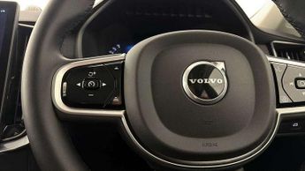 Volvo XC90 2.0 B5P Ultra Dark 5dr AWD Geartronic