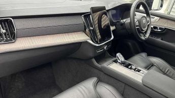 Volvo XC90 2.0 B5P Ultra Dark 5dr AWD Geartronic
