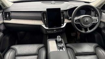 Volvo XC90 2.0 B5P Ultra Dark 5dr AWD Geartronic