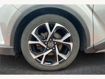 Toyota C-HR 1.8 Hybrid Dynamic 5dr CVT