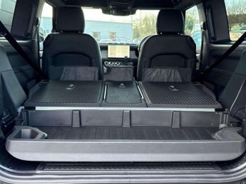 Land Rover Defender 3.0 D350 X-Dynamic SE 90 3dr Auto