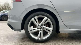 Volkswagen Golf 1.5 eTSI 150 R-Line 5dr DSG