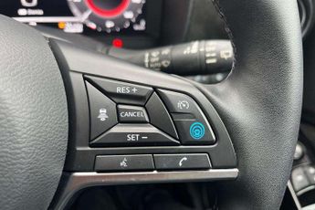 Nissan Juke 1.6 Hybrid Tekna+ 5dr Auto