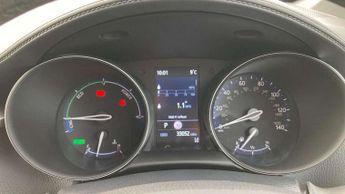 Toyota C-HR 2.0 Hybrid Design 5dr CVT