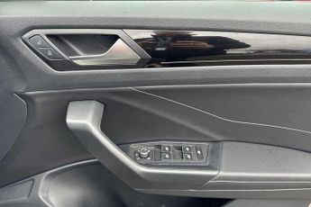 Volkswagen T-Roc 1.5 TSI R-Line 5dr DSG