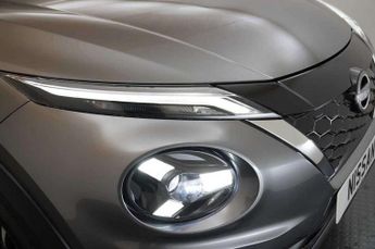 Nissan Juke 1.0 DiG-T N-Connecta 5dr DCT