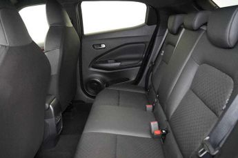 Nissan Juke 1.0 DiG-T N-Connecta 5dr DCT