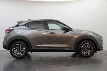 Nissan Juke 1.0 DiG-T N-Connecta 5dr DCT
