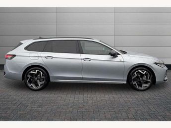 Volkswagen Passat 1.5 eTSI R-Line 5dr DSG