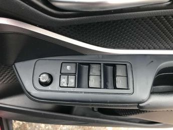 Toyota C-HR 1.8 Hybrid Icon 5dr CVT
