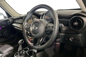 MINI Hatchback 5dr 1.5 Cooper 5dr Auto