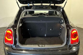 MINI Hatchback 5dr 1.5 Cooper 5dr Auto