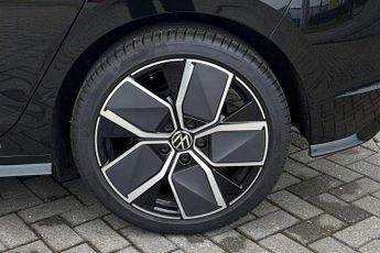 Volkswagen Golf 2.0 TDI 150 R-Line 5dr DSG