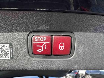 Mercedes-Benz GLC GLC 300 4Matic AMG Line Premium Plus 5dr 9G-Tronic