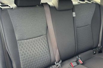 Toyota Yaris 1.5 Hybrid Design 5dr CVT