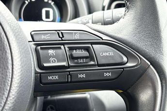 Toyota Yaris 1.5 Hybrid Design 5dr CVT