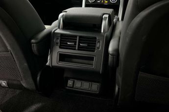 Land Rover Discovery 3.0 D300 R-Dynamic SE 5dr Auto