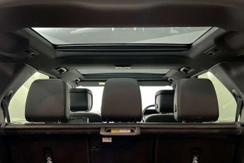 Land Rover Discovery 3.0 D300 R-Dynamic SE 5dr Auto