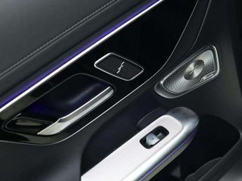 Mercedes-Benz GLC GLC 300 4Matic AMG Line Premium Plus 5dr 9G-Tronic