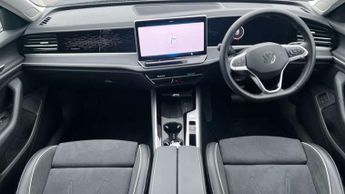 Volkswagen Passat Estate 1.5 TSI eHybrid Elegance 5dr DSG