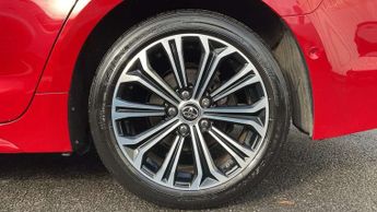 Toyota Corolla Touring Sport 2.0 VVT-i Hybrid Design 5dr CVT