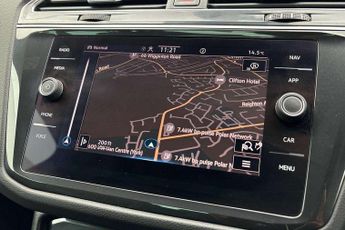 Volkswagen Tiguan 2.0 TDI R-Line 5dr DSG