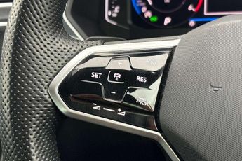 Volkswagen Tiguan 2.0 TDI R-Line 5dr DSG