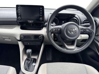 Toyota Yaris 1.5 Hybrid Excel 5dr CVT