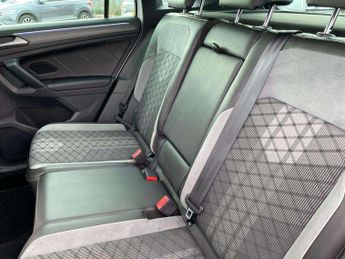 Volkswagen Tiguan 2.0 TDI 200 4Motion R-Line 5dr DSG