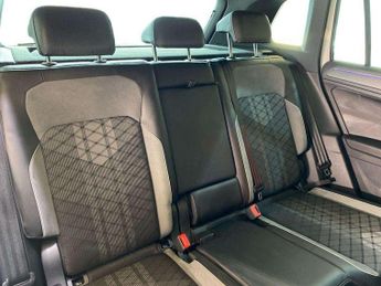 Volkswagen Tiguan 2.0 TDI 200 4Motion R-Line 5dr DSG